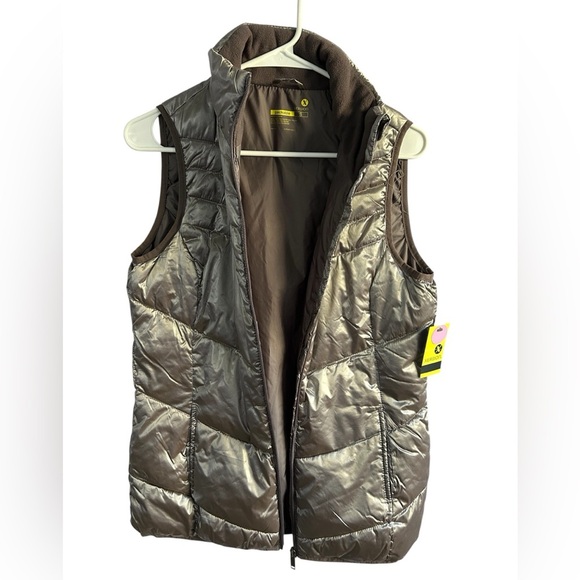 Xersion Women’s Metallic Grey Iridescent Puffer Vest • NWT • Size: Small - Picture 4 of 6